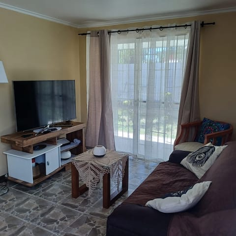 Popular Airbnb listing: Cozy house in Limache, ideal for resting in Limache