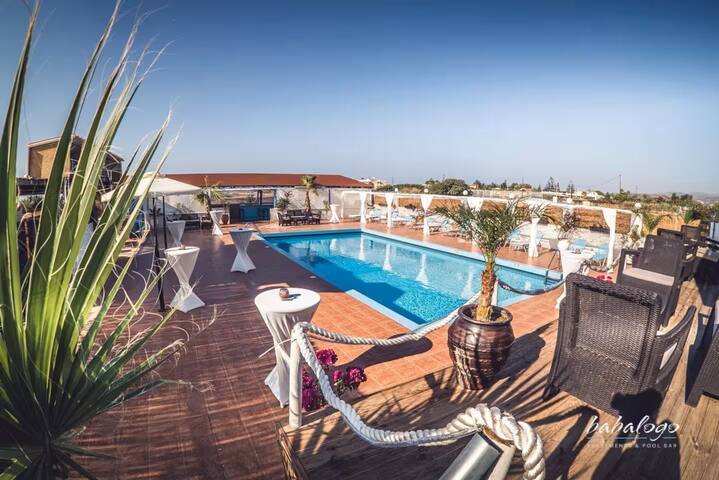 Spacious Villa with Pool, Near Malia Beach Crete. gallery image 3