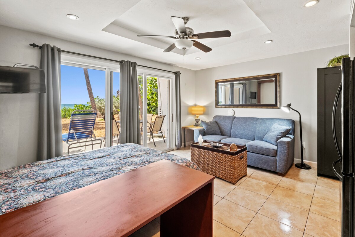 Successful Airbnb property: The Beach Condo #107 Beachfront Full View in Longboat Key