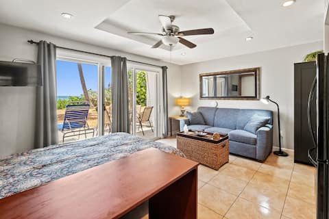 Successful Airbnb property: The Beach Condo #107 Beachfront Full View in Longboat Key