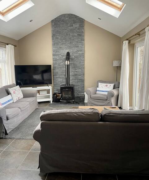 Spacious Seaside Escape Portballintrae | 8 Guests
