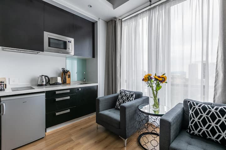 215 Appartement Luxueux Au Coeur De Sandton - Sandton