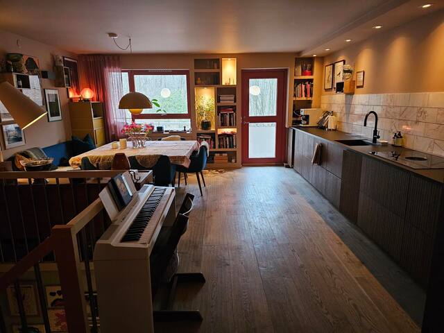 Child-friendly, garage, central Oslo, by the park gallery image 4