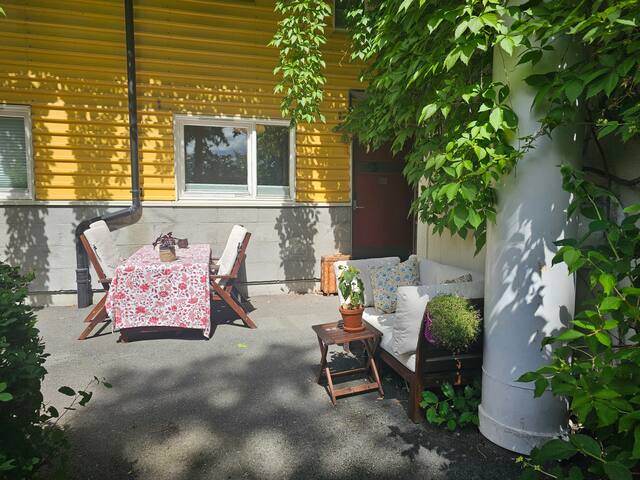 Child-friendly, garage, central Oslo, by the park