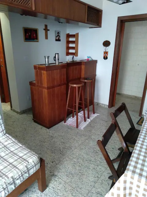 Anúncio popular: Functional, quiet and well-located apartment. (5N/5H) em Santo Antônio