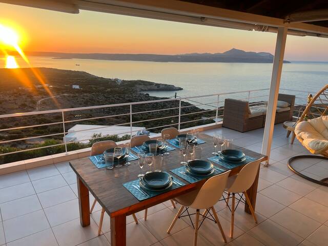 Flying Bull Villa – Sea view – Jacuzzi – Pool gallery image 2