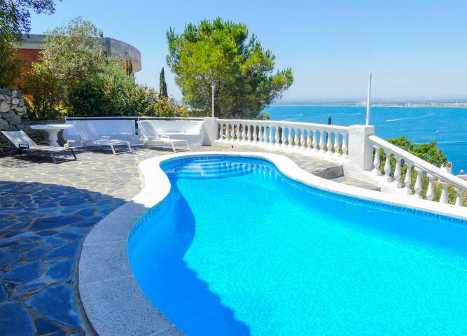 Last minute deal! Escape & Relax with amazing view gallery image 3