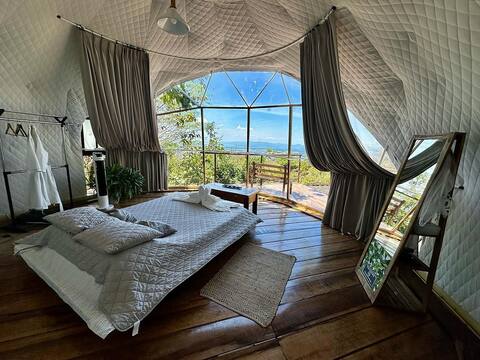 Private Romantic Jungle  Honeymoon Dome Jacuzzi/AC