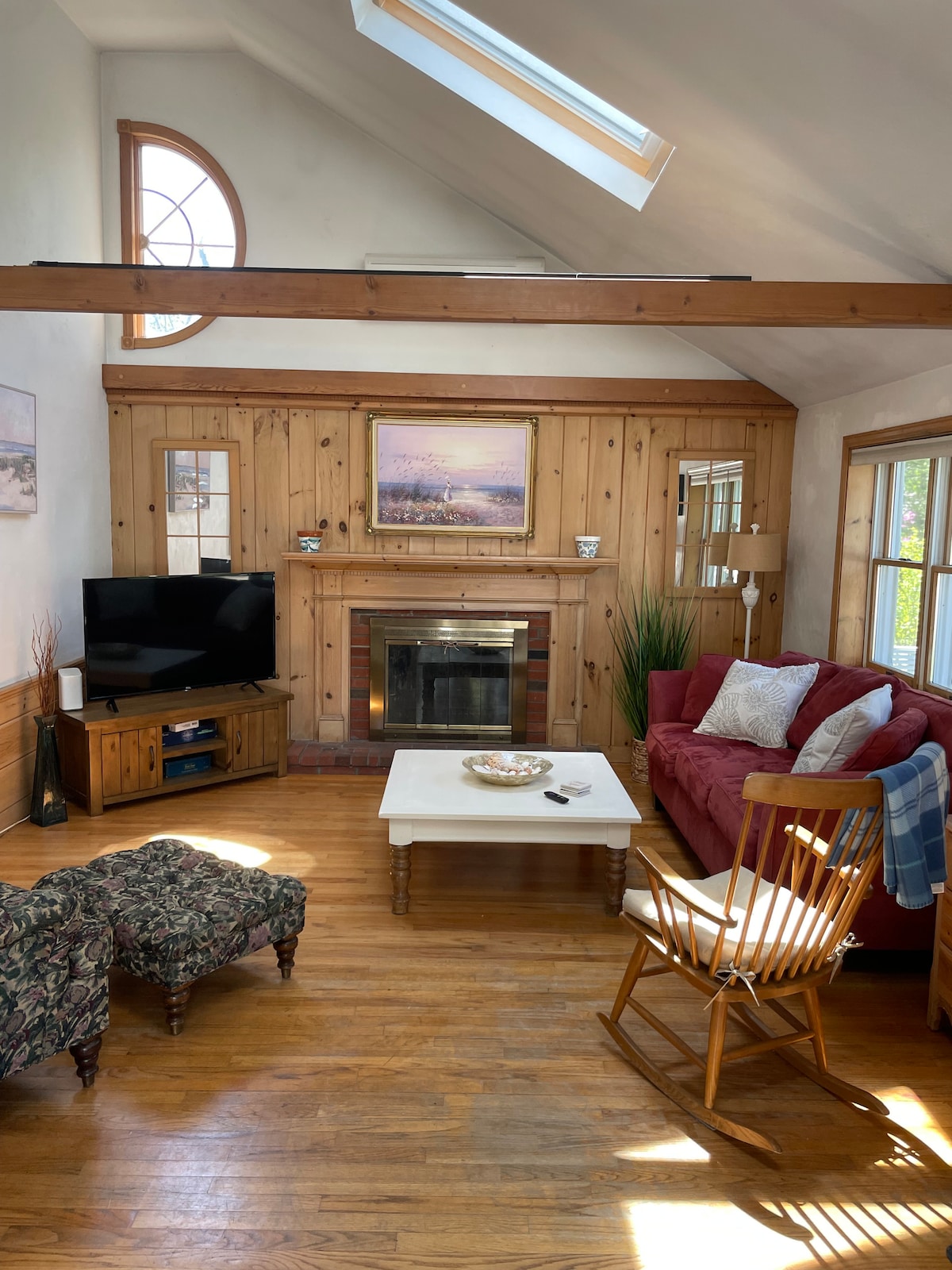 Top Airbnb: Charming 3BR Cape, <5 min walk to the beach in South Yarmouth
