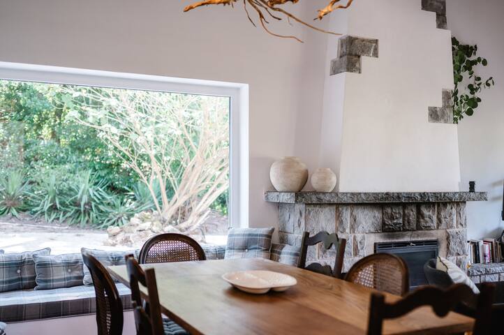 Colares Surf Pine Tree – Heated Pool gallery image 4