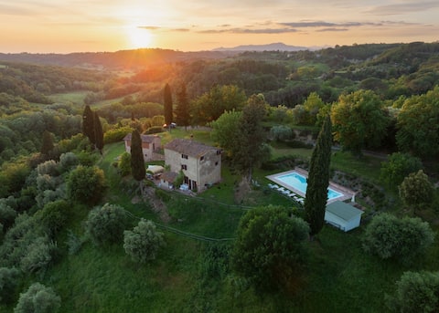 Gorgeous farmhouse nr Peccioli, village 2024!