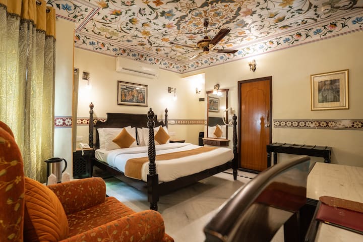 Umaid Bhawan-a Royal Heritage Style Boutique Hotel - 齋浦爾
