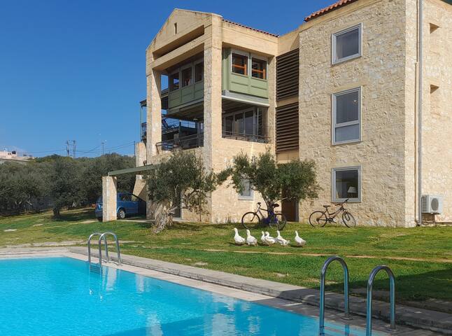 Superb Accessible Architecs villa with heated pool