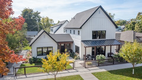 Modern Farmhouse - Missoula Parade of Homes Winner