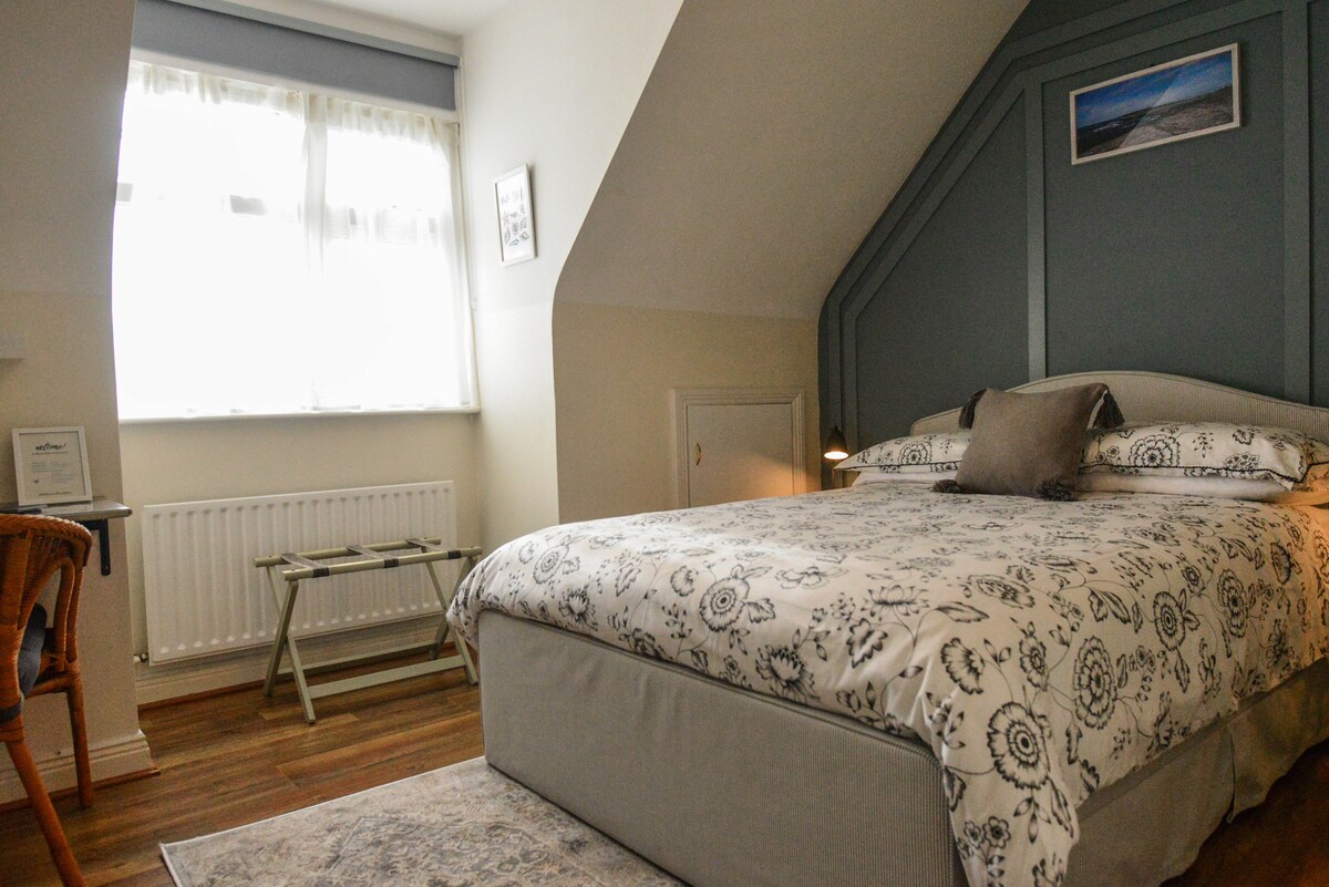Dermot & Grania's Bed