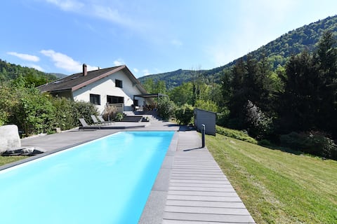 Luxury chalet, heated pool, spa and sauna.