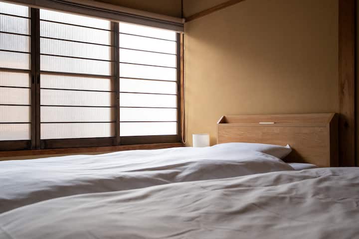 寝室1