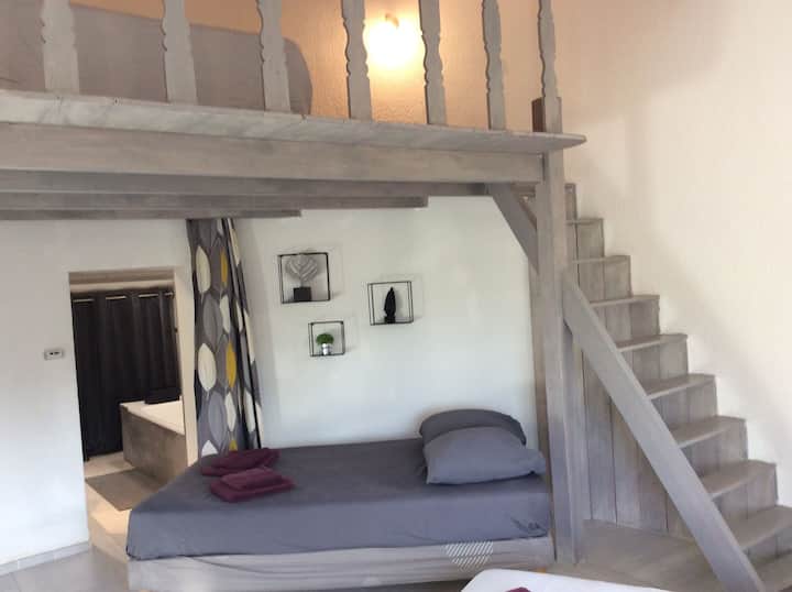 საძინებელი 2