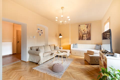 Top performing Airbnb: Church Lane Apartment in Jihočeský