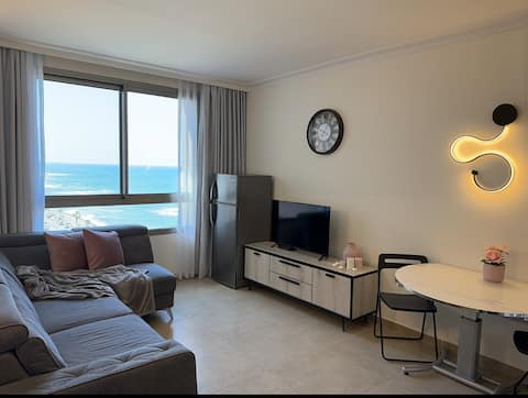Bro almog beach apartment