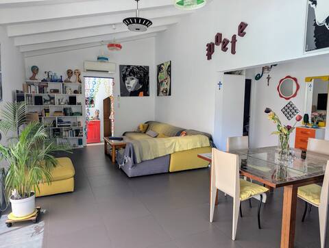 Annonce Airbnb populaire: villa in wooded area, very large swimming pool à Lumio