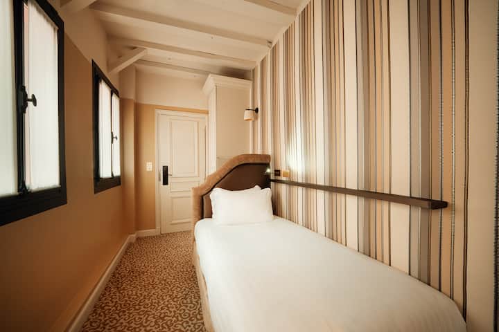 รูปห้องนอน