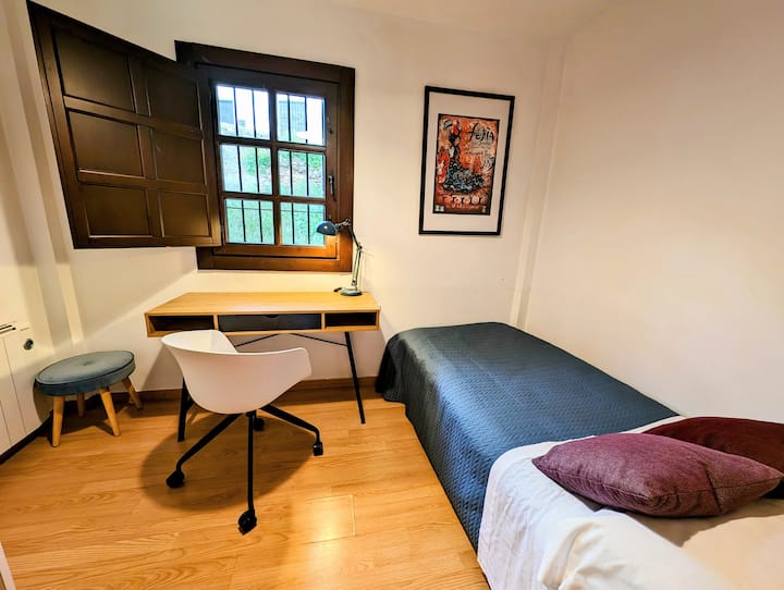 غرفة النوم 2