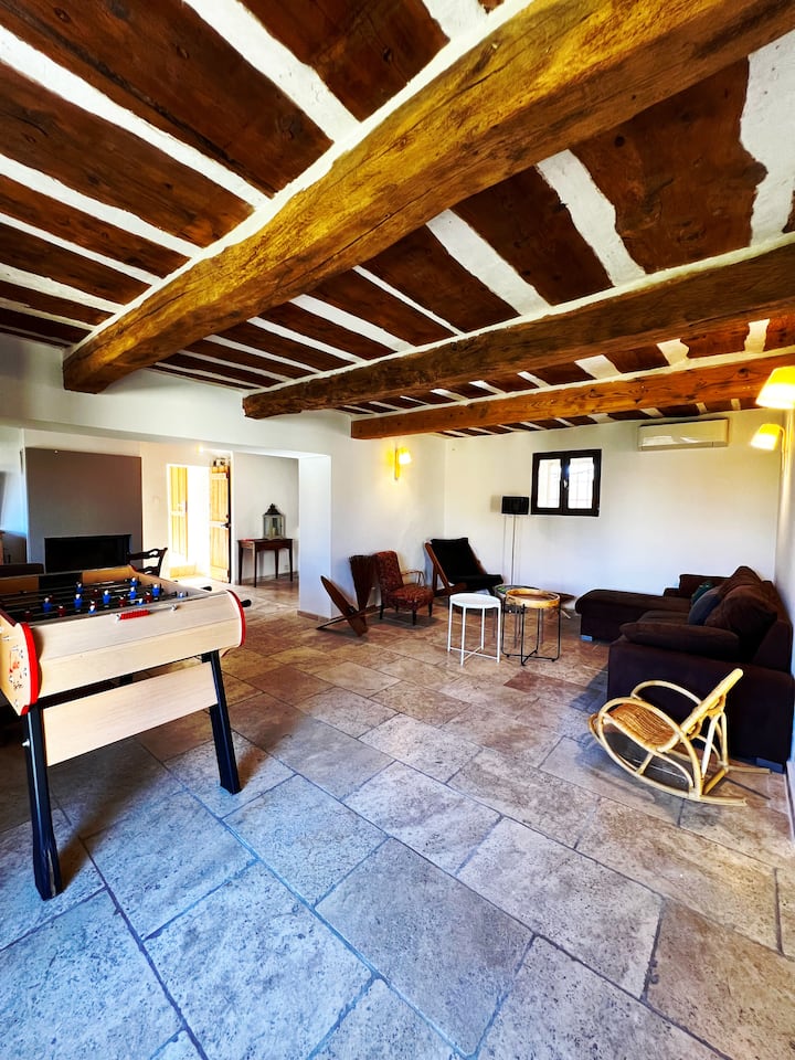 Maison Spacieuse Climatisée, Proche D'avignon - Avignon