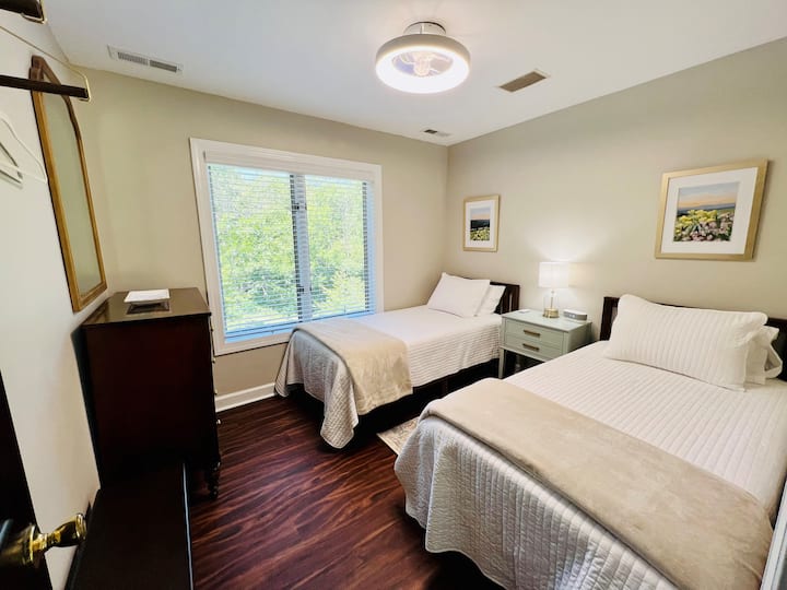 Двойна спалня на последния етаж 