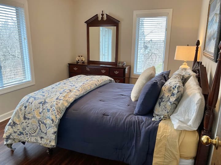 Двойна спалня на последния етаж 