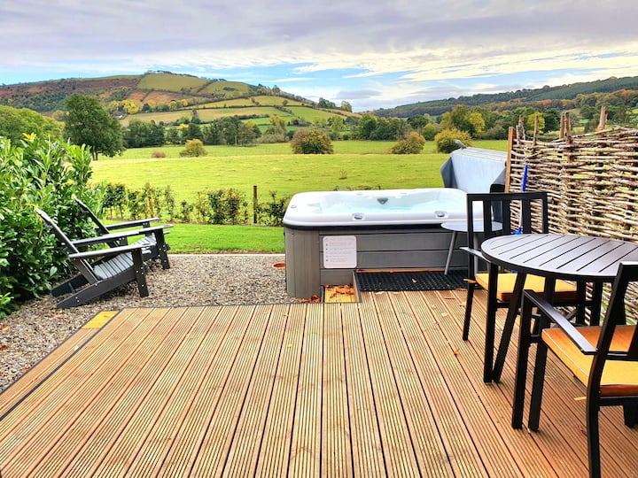 The Ludlow pod photo 2