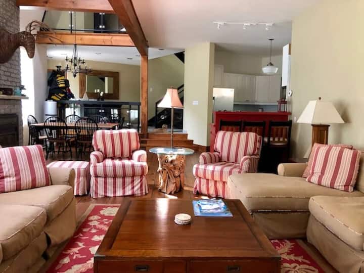 "Serenity In Muskoka" Beautiful Waterfront Cottage - Bala (Canada)
