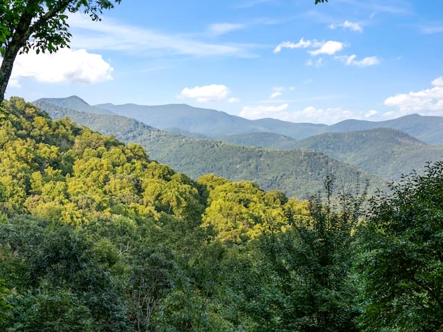 Incredible Views, Luxurious,Magical,Modern ,Serene