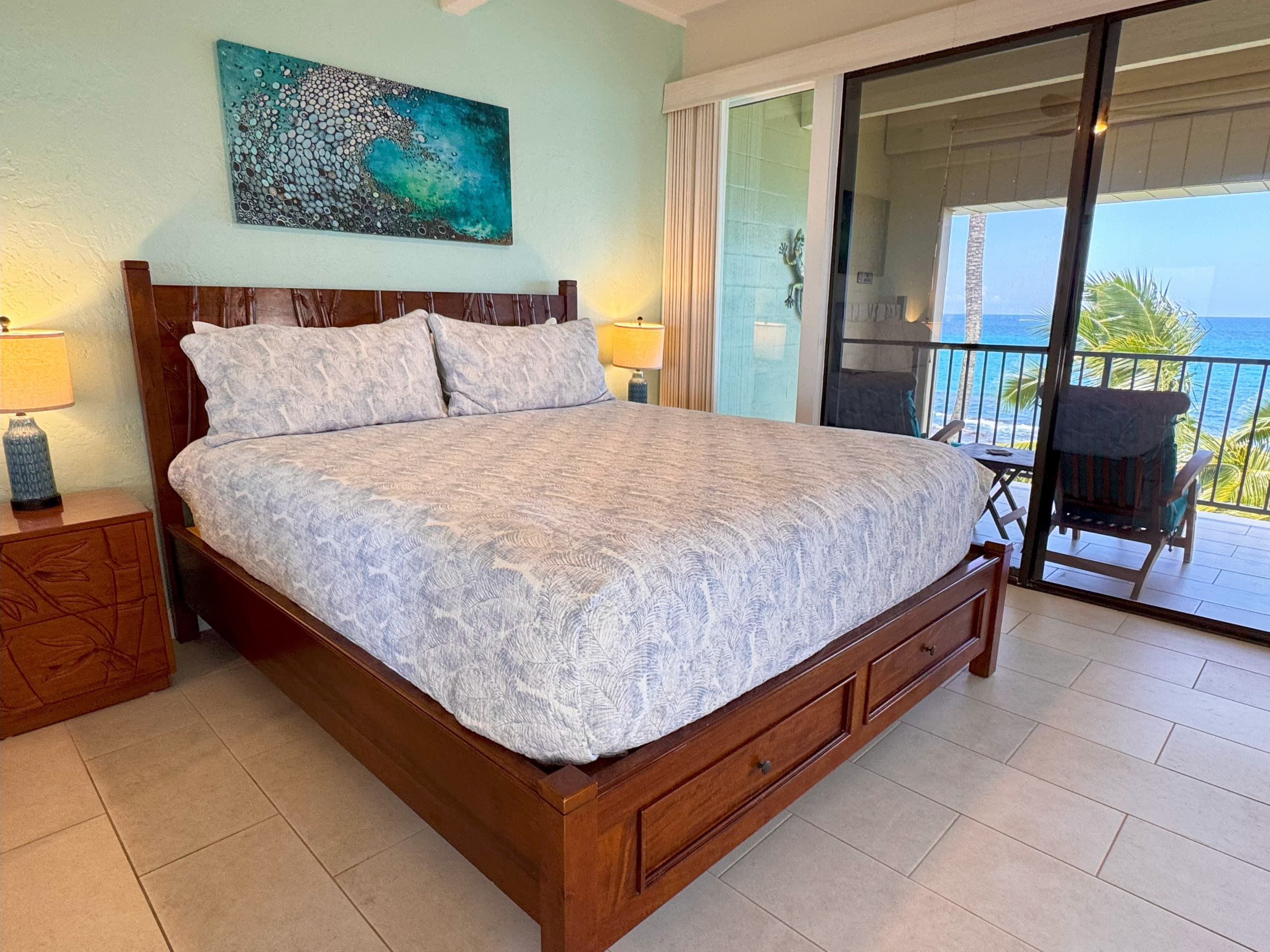 Condo in Kailua-Kona · ★4.99 · 2 bedrooms · 2 beds · 2 baths - Image 10
