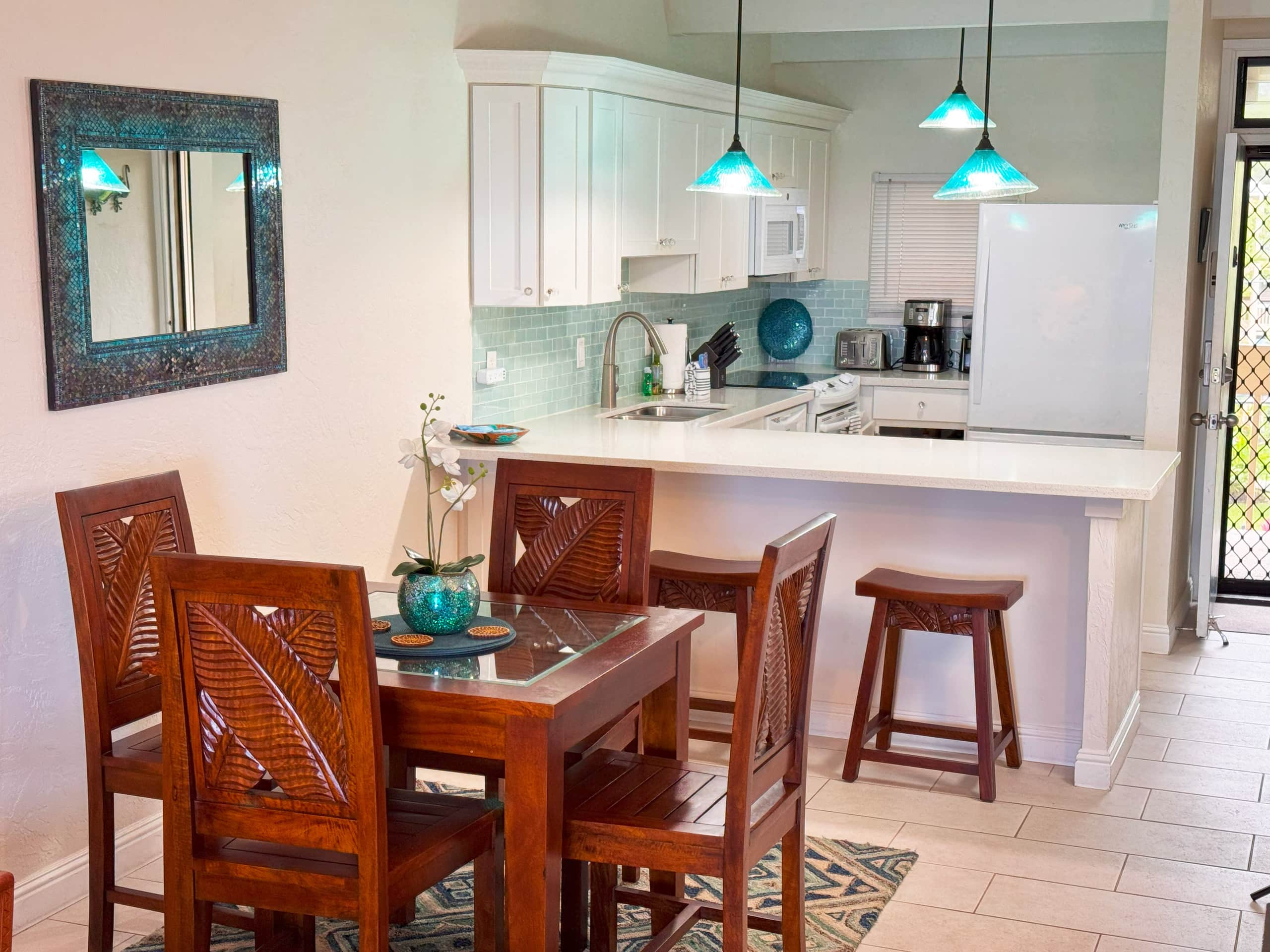 Condo in Kailua-Kona · ★4.99 · 2 bedrooms · 2 beds · 2 baths - Image 9
