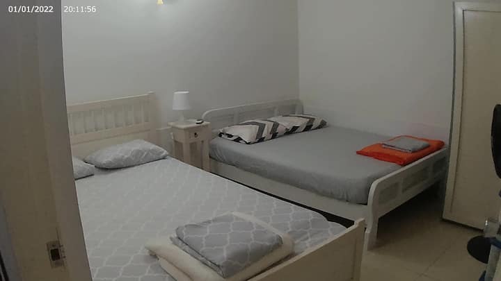 Две двойни легла