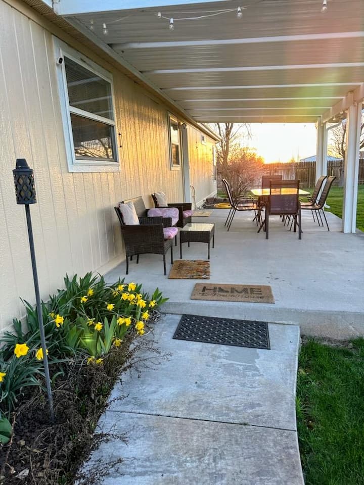 Spacious Quiet Country Gem