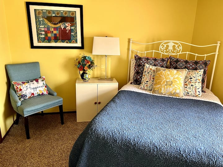 Yellow Bedroom with Shared Bathroom (Double Size Bed)