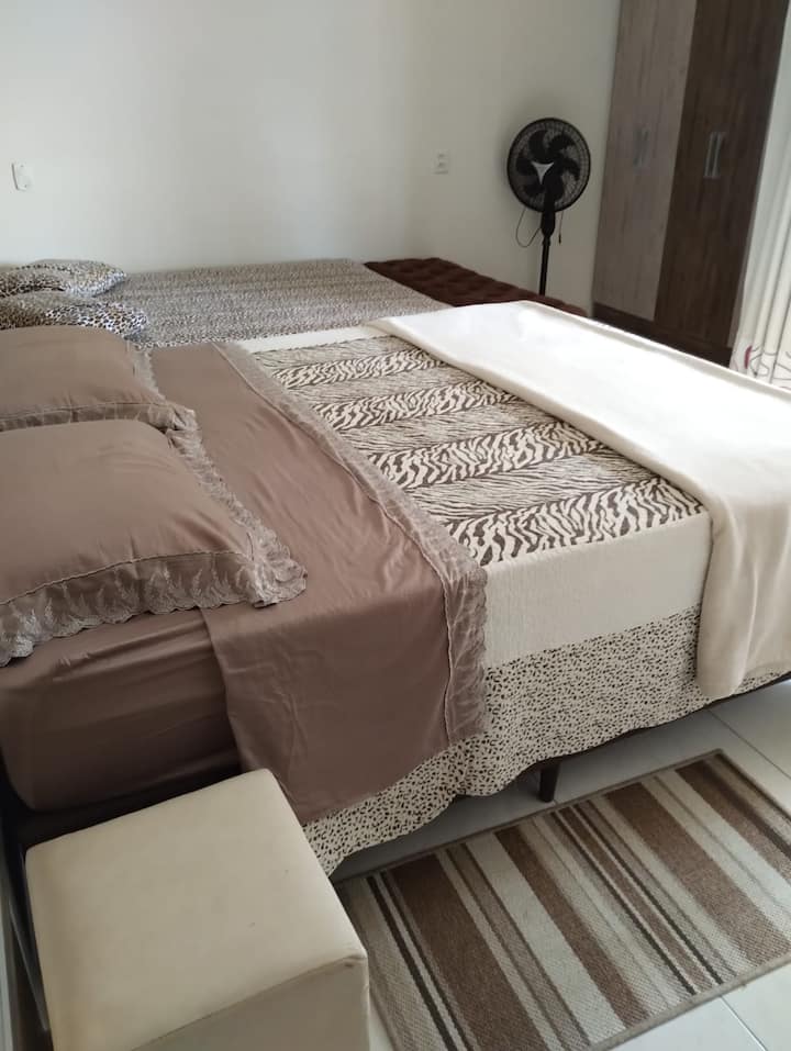 SUITE SUPERIOR EN PAREJA CON 02 CAMAS .
01 PAREJA / 01 QUEEN