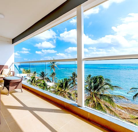 Sensational Ocean Views in a Beautiful Penthouse