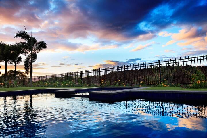 PiH Blue Lagoon Villa ~ Resort Pass, Pool & Spa gallery image 4