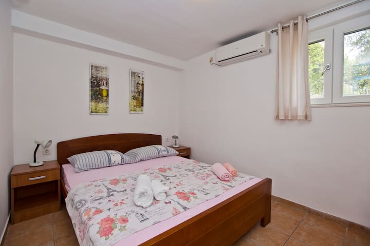 საძინებელი 3