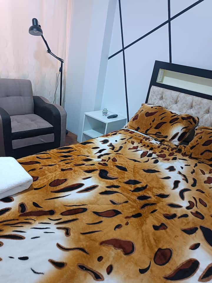 غرفة النوم 2