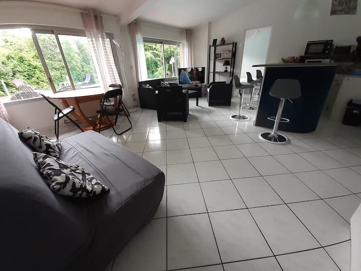 Bordeaux Begles *4 Stations De La Gare Saint Jean - ibis Styles Bordeaux Begles