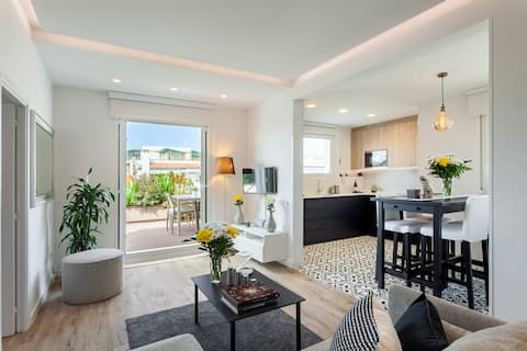 Airbnb con mejor rendimiento: Luxury Penthouse Terrace w/ Sagrada Familia Views en La Sagrada Família
