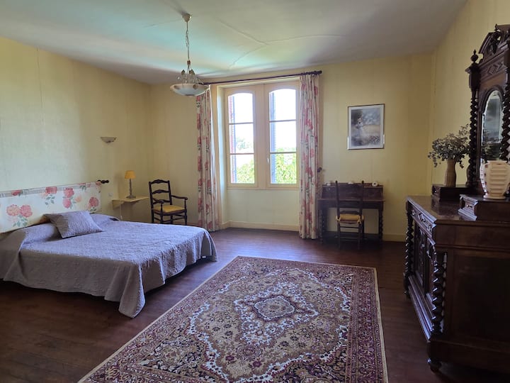 საძინებელი 4