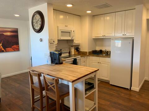 Bryce Views Apartment - Claron Suite