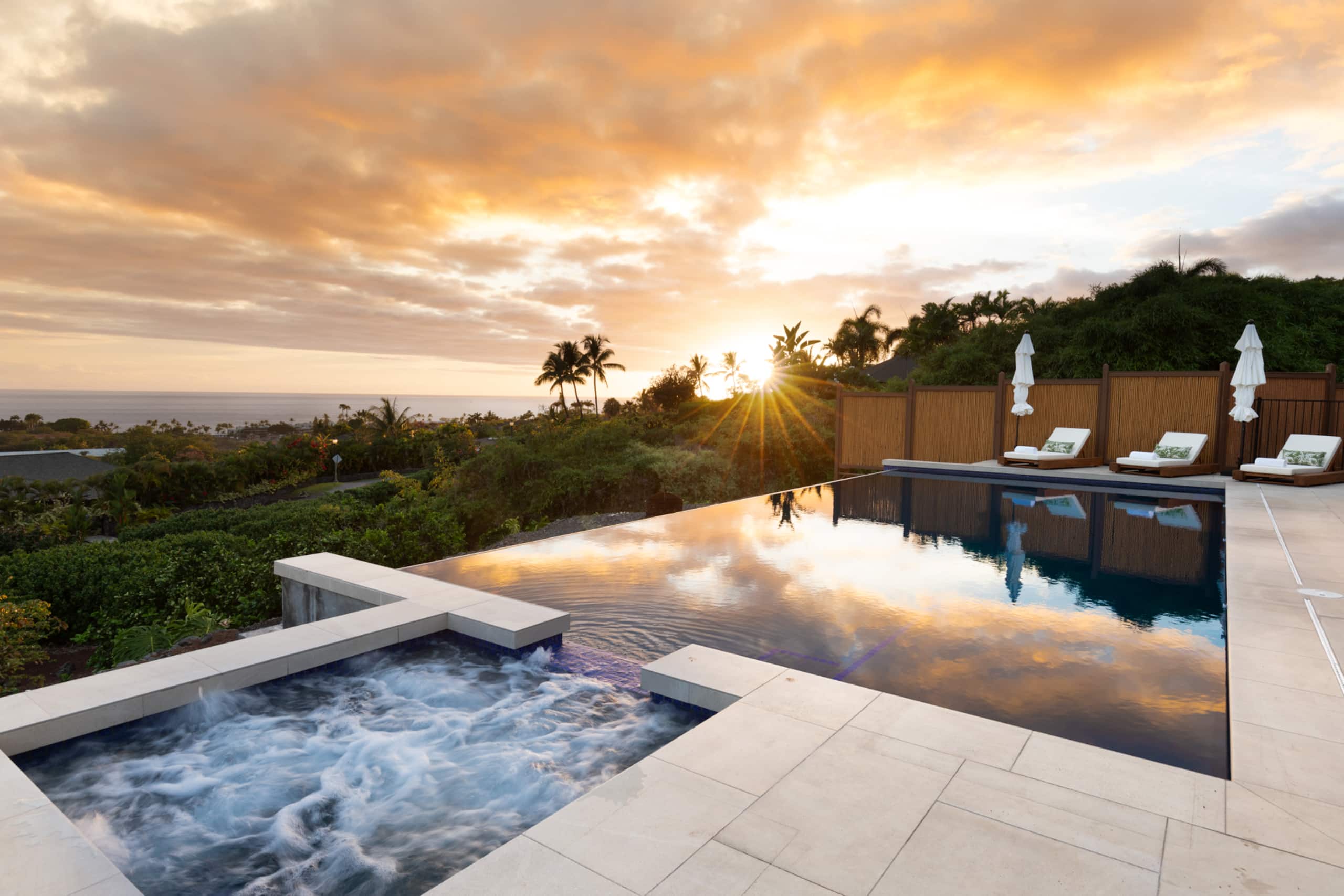 Home in Kailua-Kona · ★4.96 · 4 bedrooms · 6 beds · 2.5 baths - Image 37