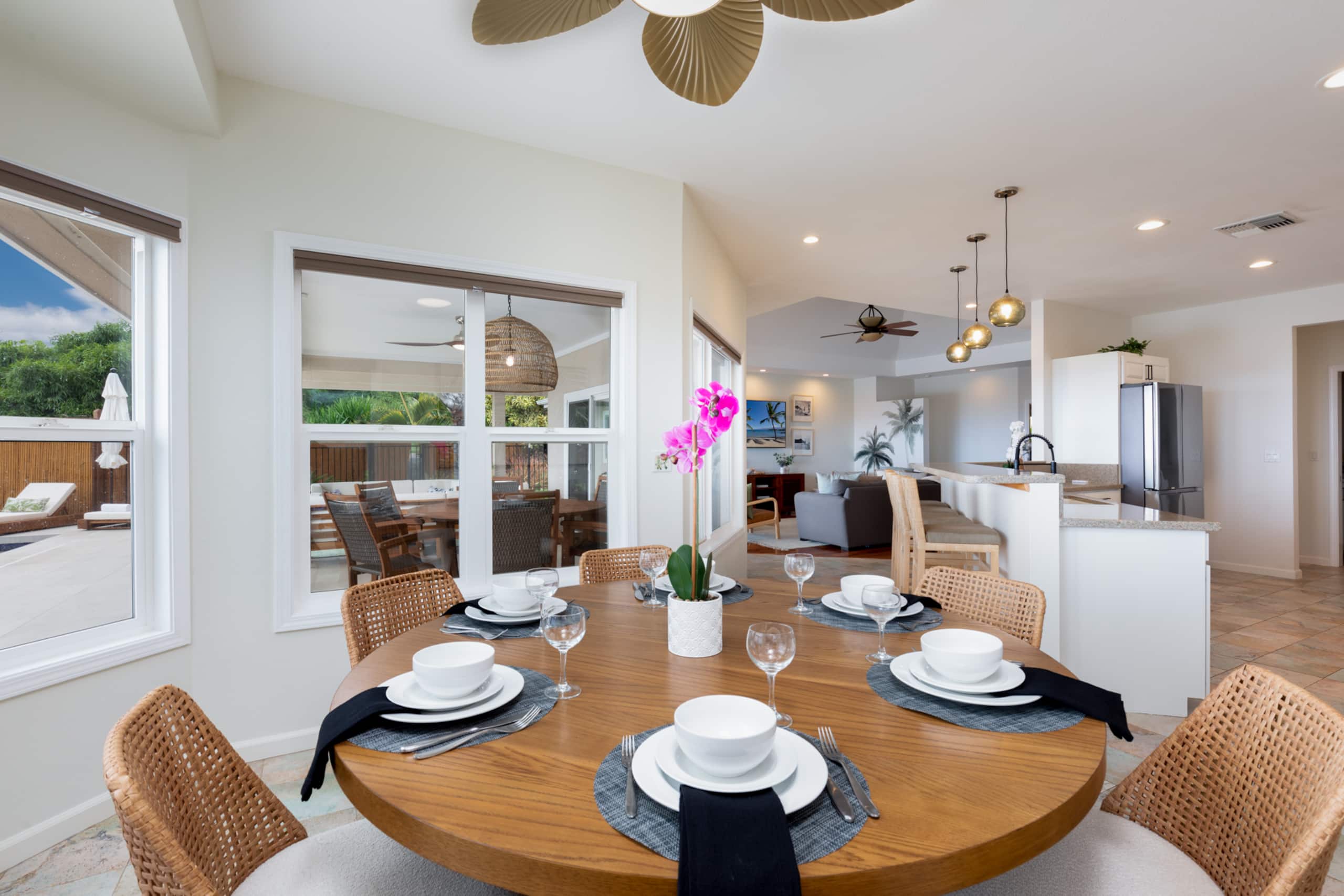 Home in Kailua-Kona · ★4.96 · 4 bedrooms · 6 beds · 2.5 baths - Image 12
