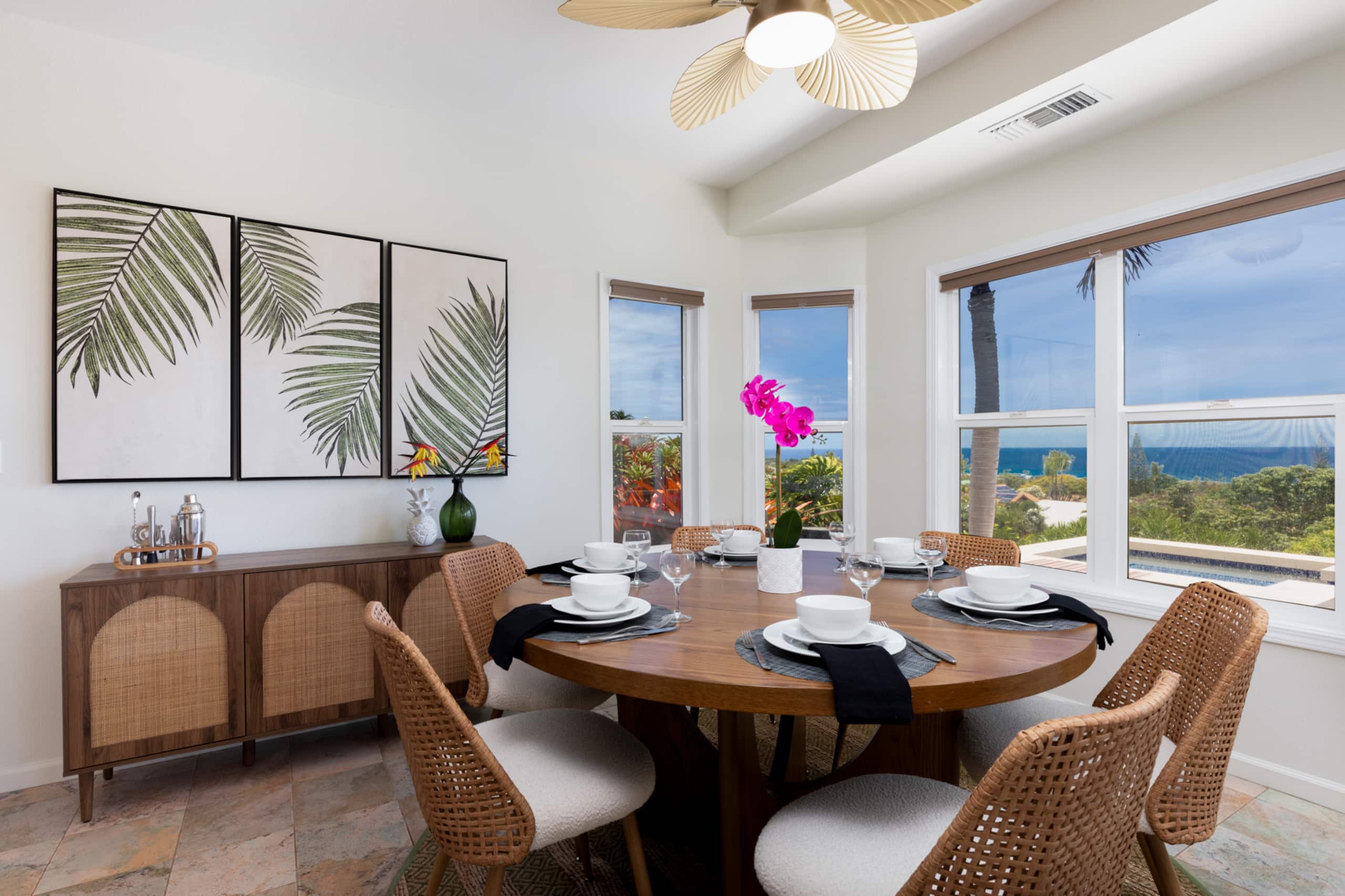 Home in Kailua-Kona · ★4.96 · 4 bedrooms · 6 beds · 2.5 baths - Image 10